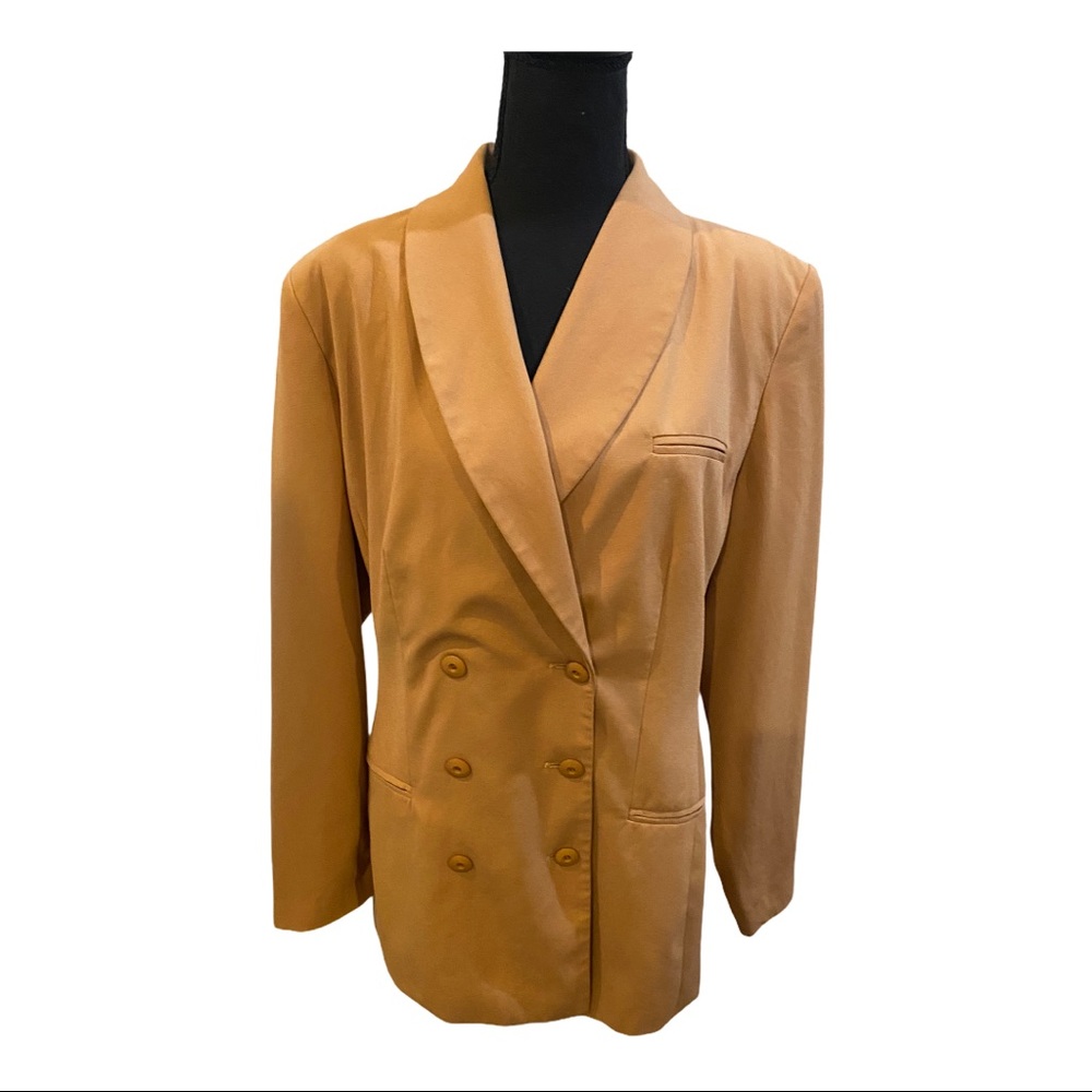 Women’s Blazer. Excellent Condition. Size 16 OFFERS WELCOME‼️‼️- NWOT
